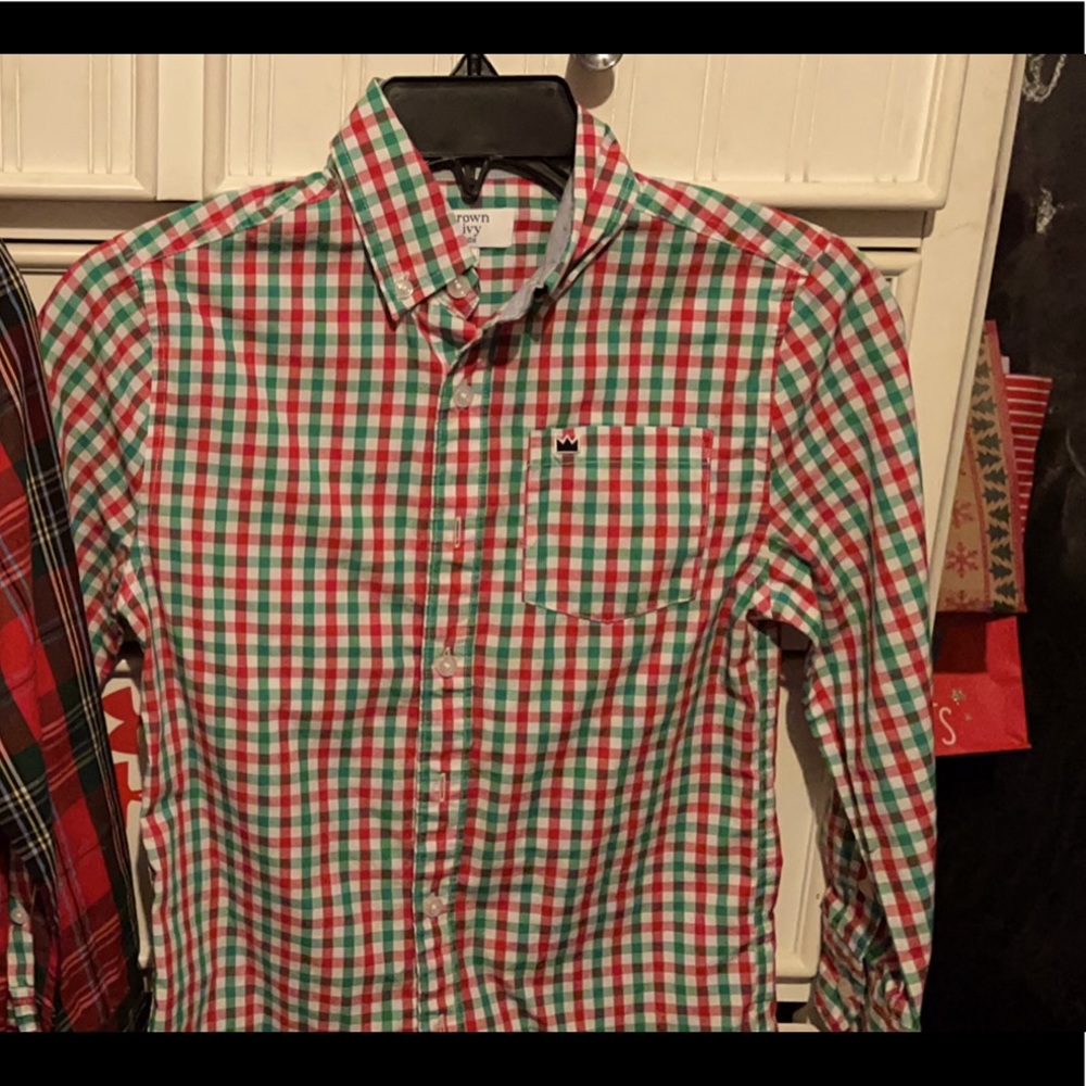 Boys small Crown & Ivy long sleeve button-up